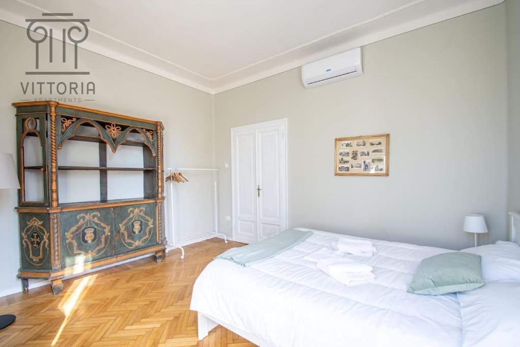 Vittoria Apartments: Viale Dante 维琴察 外观 照片